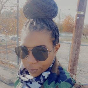 Meet your Posher, Dadaria